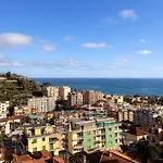 Iridea - Beautiful Sea View 산레모