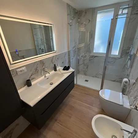 Iridea - Beautiful Sea View Apartament San Remo